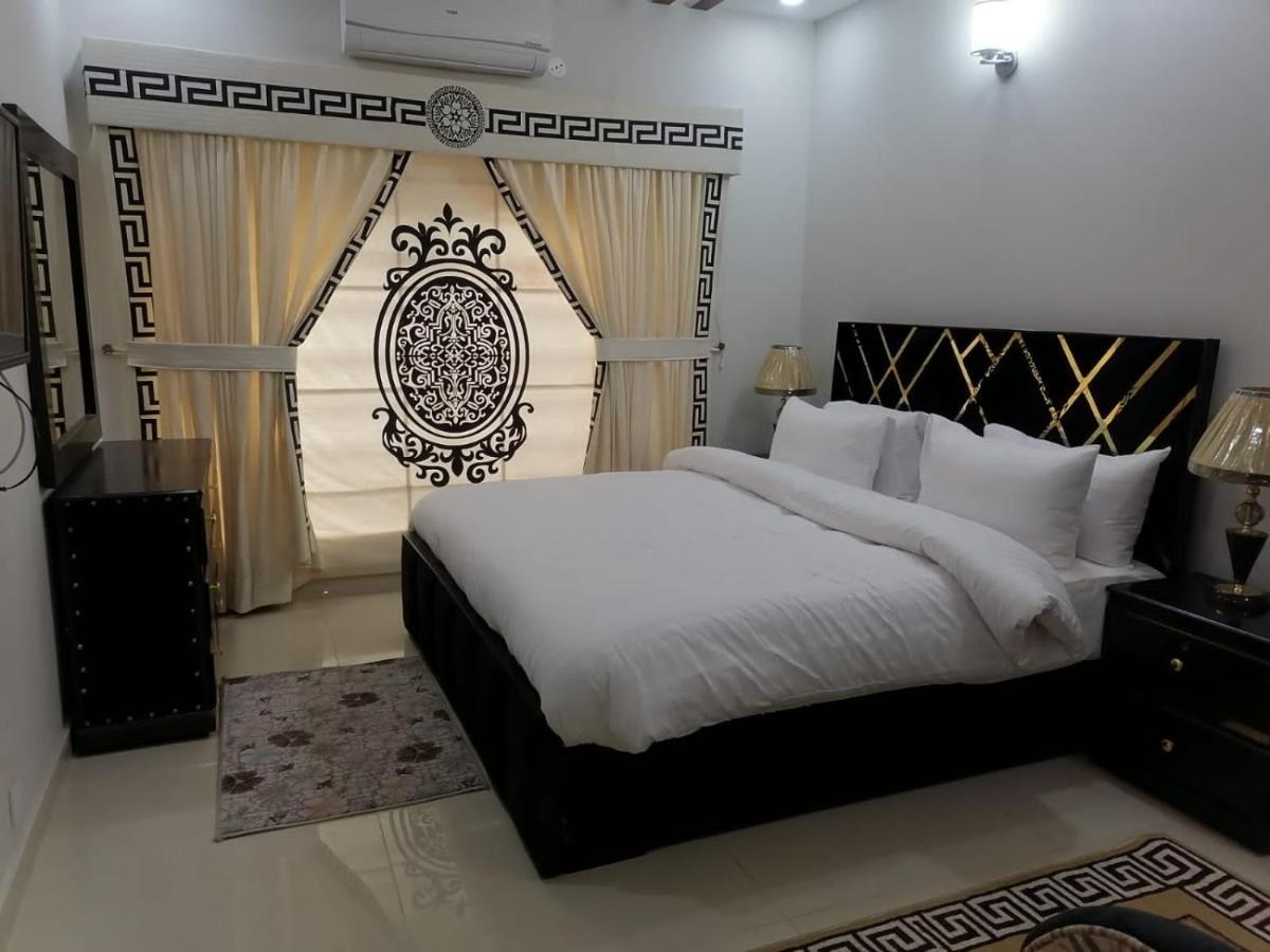 ホテル Bed & Breakfast イスラマバード エクステリア 写真
