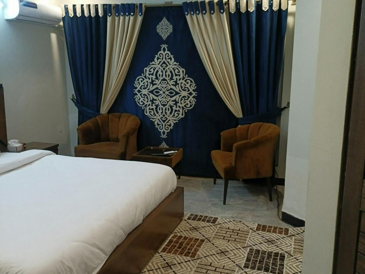 ホテル Bed & Breakfast イスラマバード エクステリア 写真
