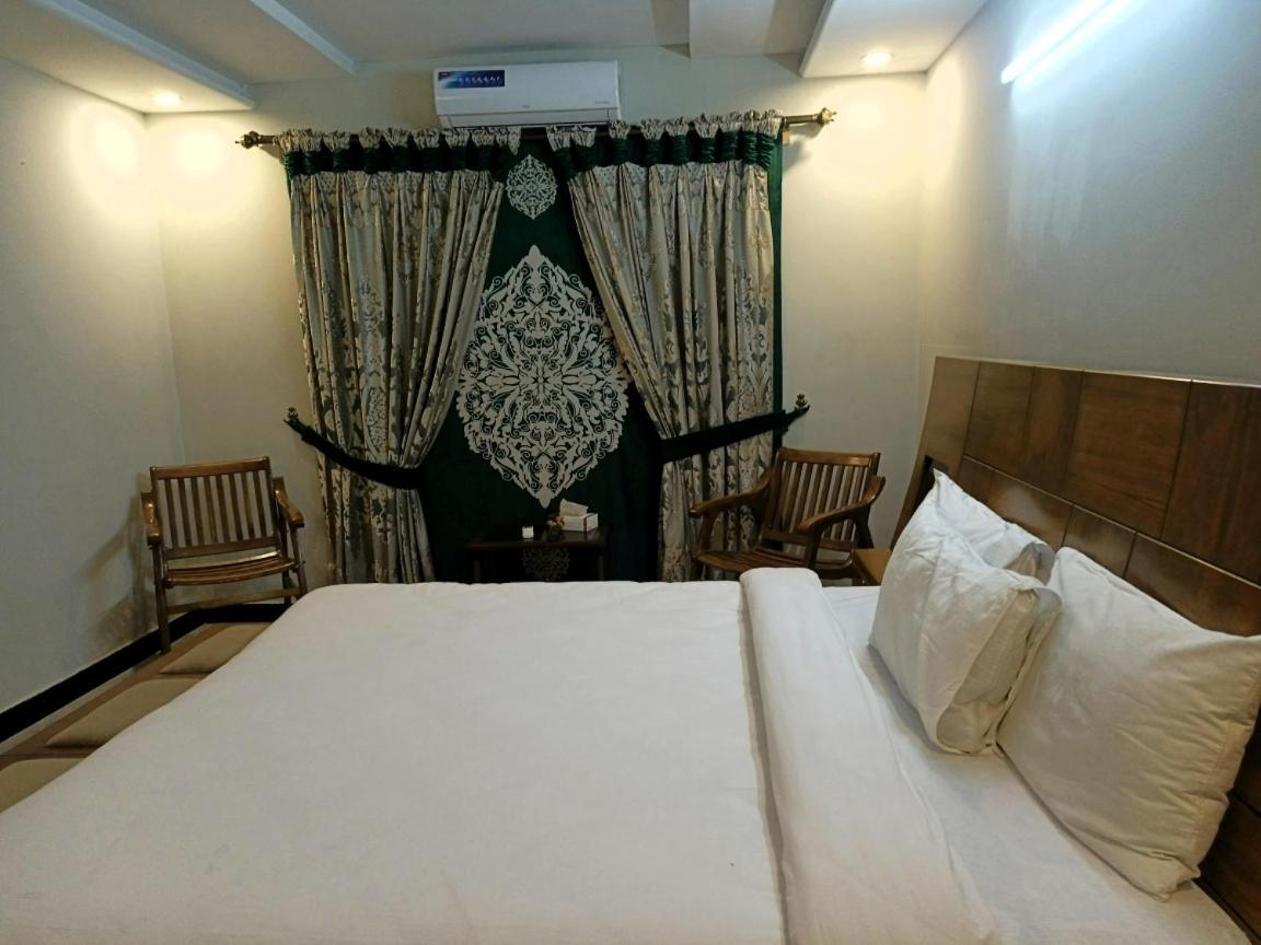 ホテル Bed & Breakfast イスラマバード エクステリア 写真