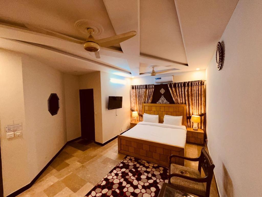 ホテル Bed & Breakfast イスラマバード エクステリア 写真